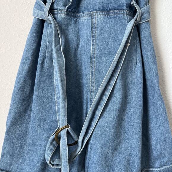 NWT Women's v-neck collared button detail belt waist oversized denim romper - Picture 4 of 8